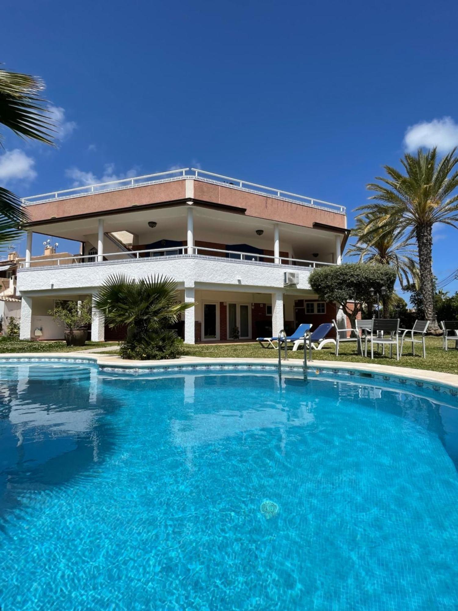 Anna'S Garden Bed & Breakfast Torrevieja Exterior photo
