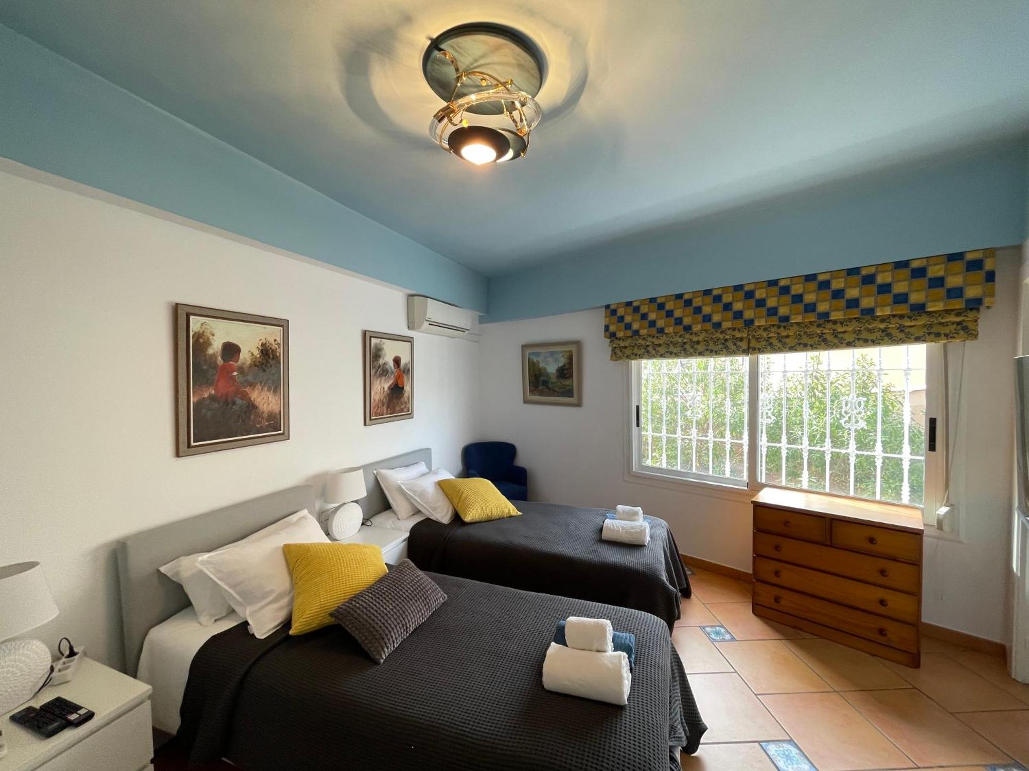 Anna'S Garden Bed & Breakfast Torrevieja Room photo