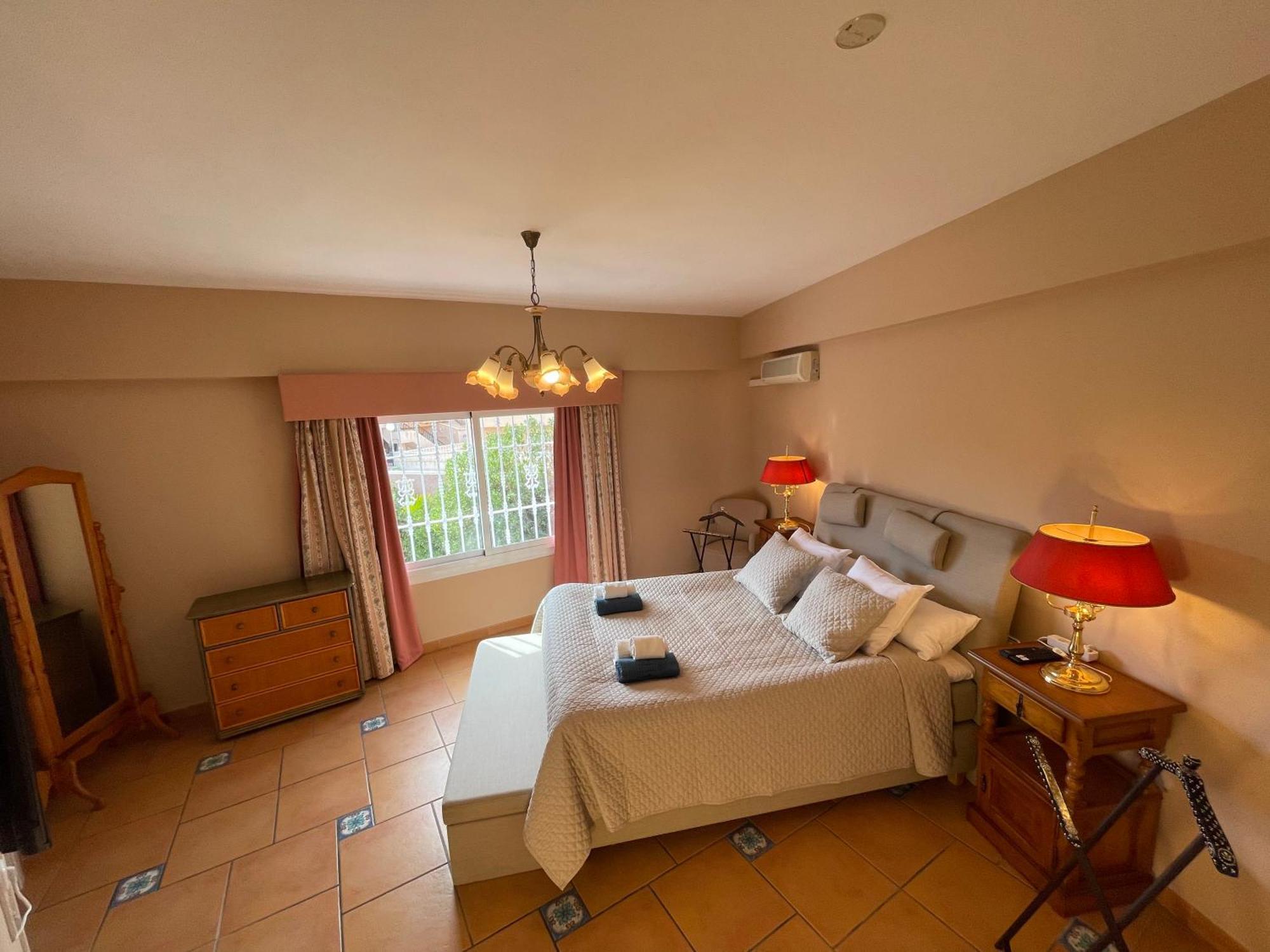 Anna'S Garden Bed & Breakfast Torrevieja Room photo