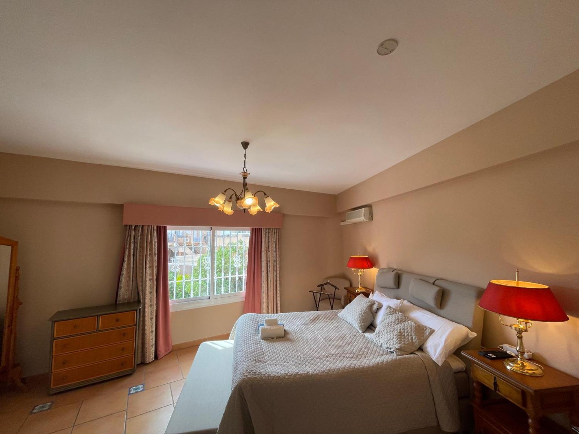 Anna'S Garden Bed & Breakfast Torrevieja Room photo