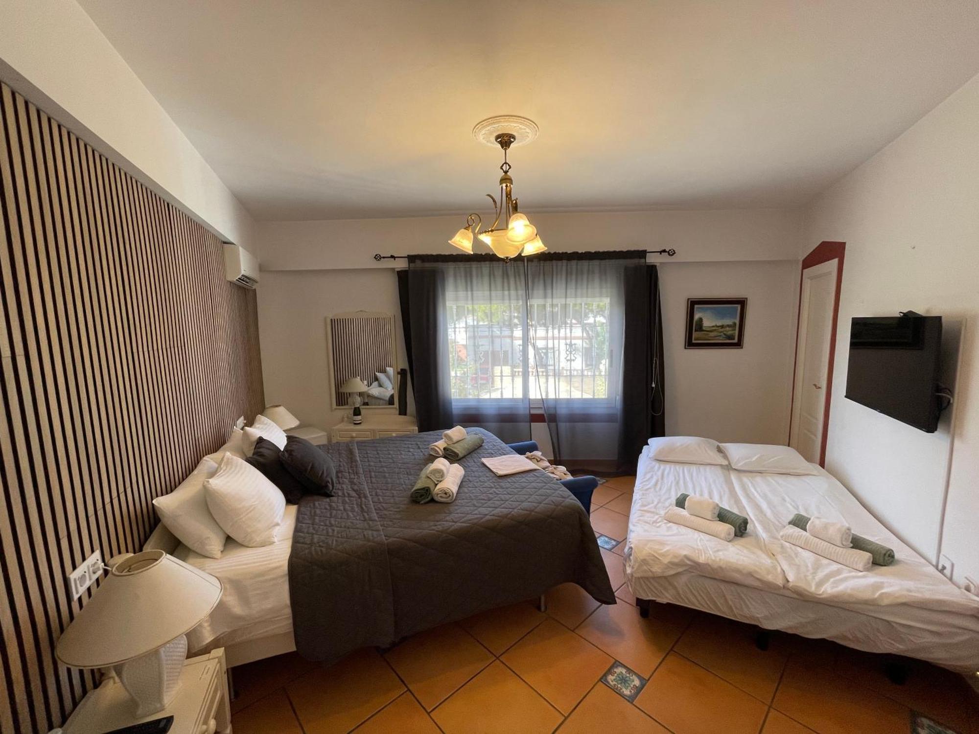Anna'S Garden Bed & Breakfast Torrevieja Room photo